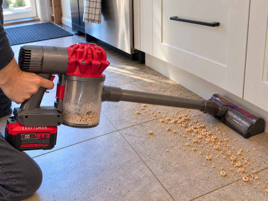 Akkuadapter Craftsman 20V auf Dyson V6: In der Hand