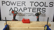 Charger et lire la vidéo dans la visionneuse de la Galerie, Adaptateur de batterie Porter Cable 20V vers Milwaukee 18V
